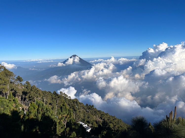 19-Acatenango-Volcano-Hiking-Tours-Companies-Booking-Tips