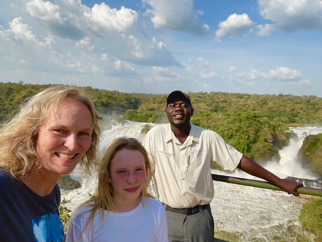 driver-ali-murchison-falls-aprk