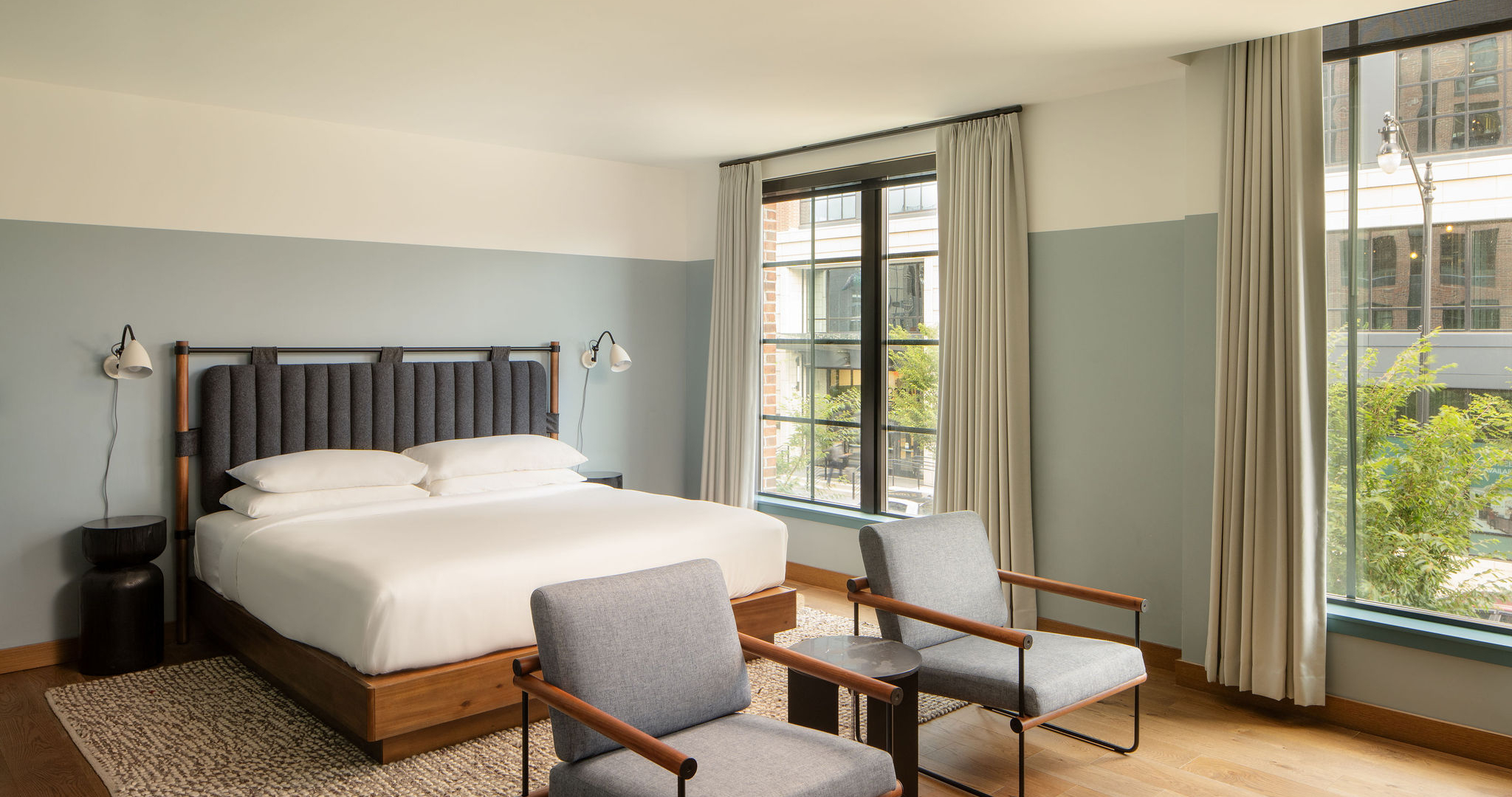 Junto-082025-JoeThomas-TheApartment-3-2048×1080-1