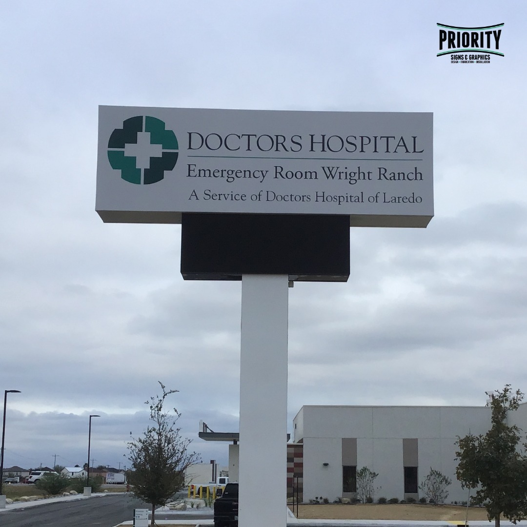 bold-pylon-sign-puts-Doctors-Hospital-front-and-center-for-every-passing-vehicle