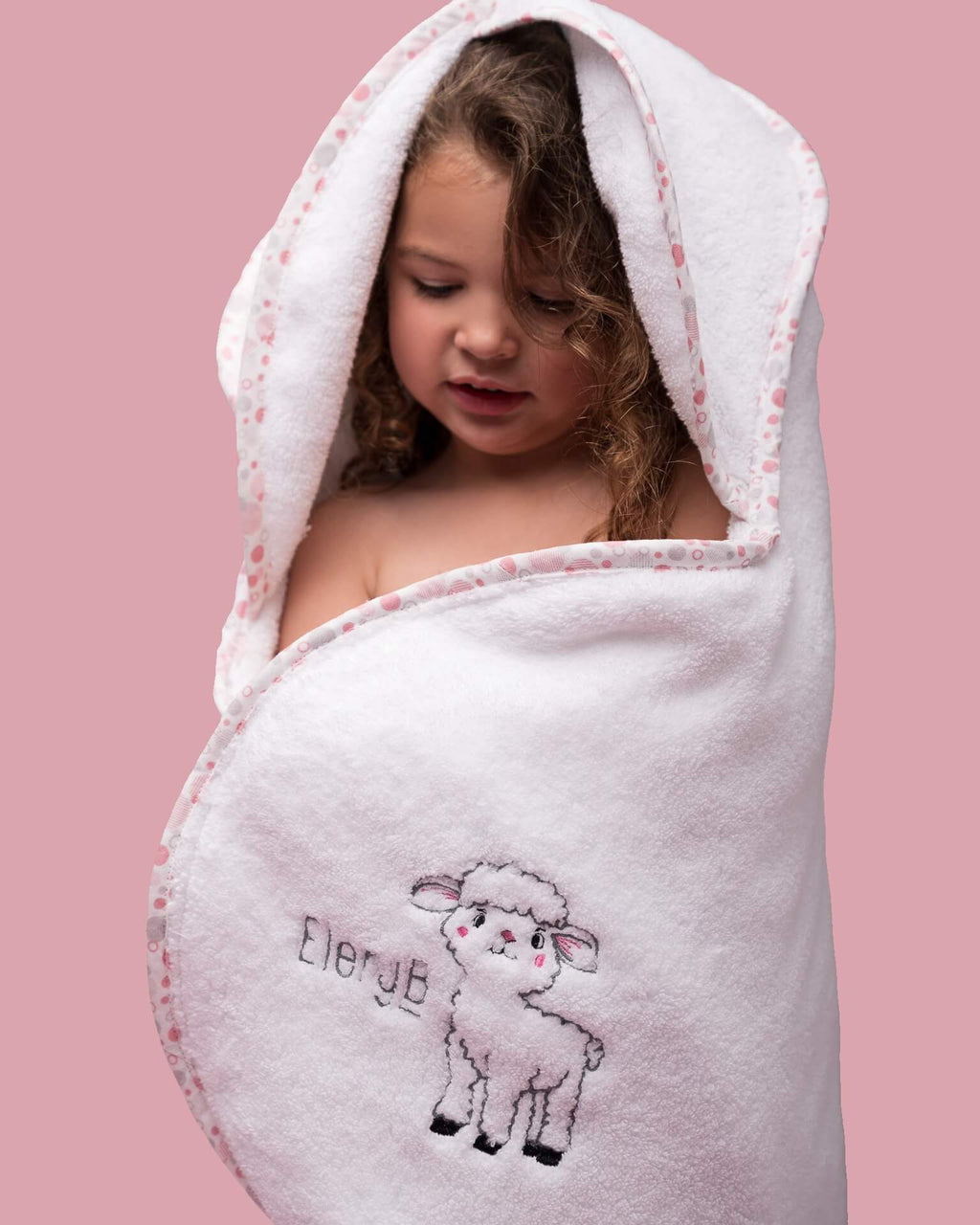 eleryb-towel-pink-kid-standing-1