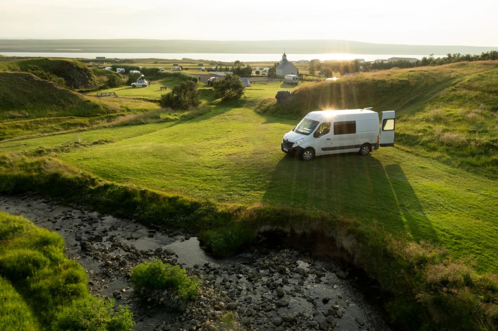 imgi_27_beautiful-landscapes-iceland-while-travelling-scaled-1
