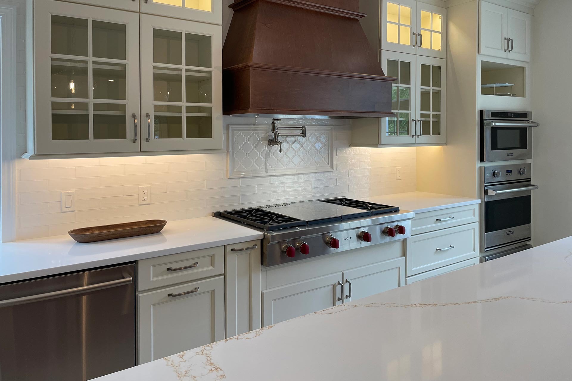 imgi_9_hrd-kitchen-remodeling-hero-image-desktop