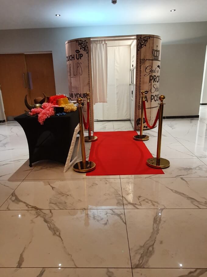 photo-booth-hire-service03
