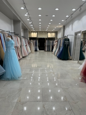 New-Barbie-bridal-shop-interior-with-mannequins
