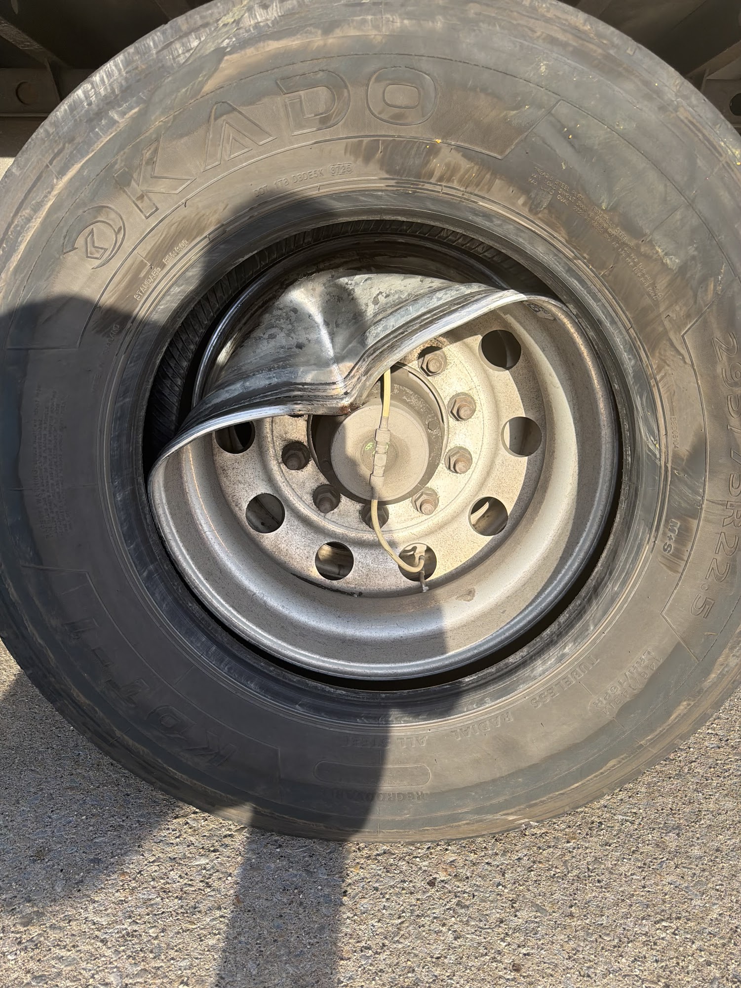 bent-rim-truck-tire-repair-dayton