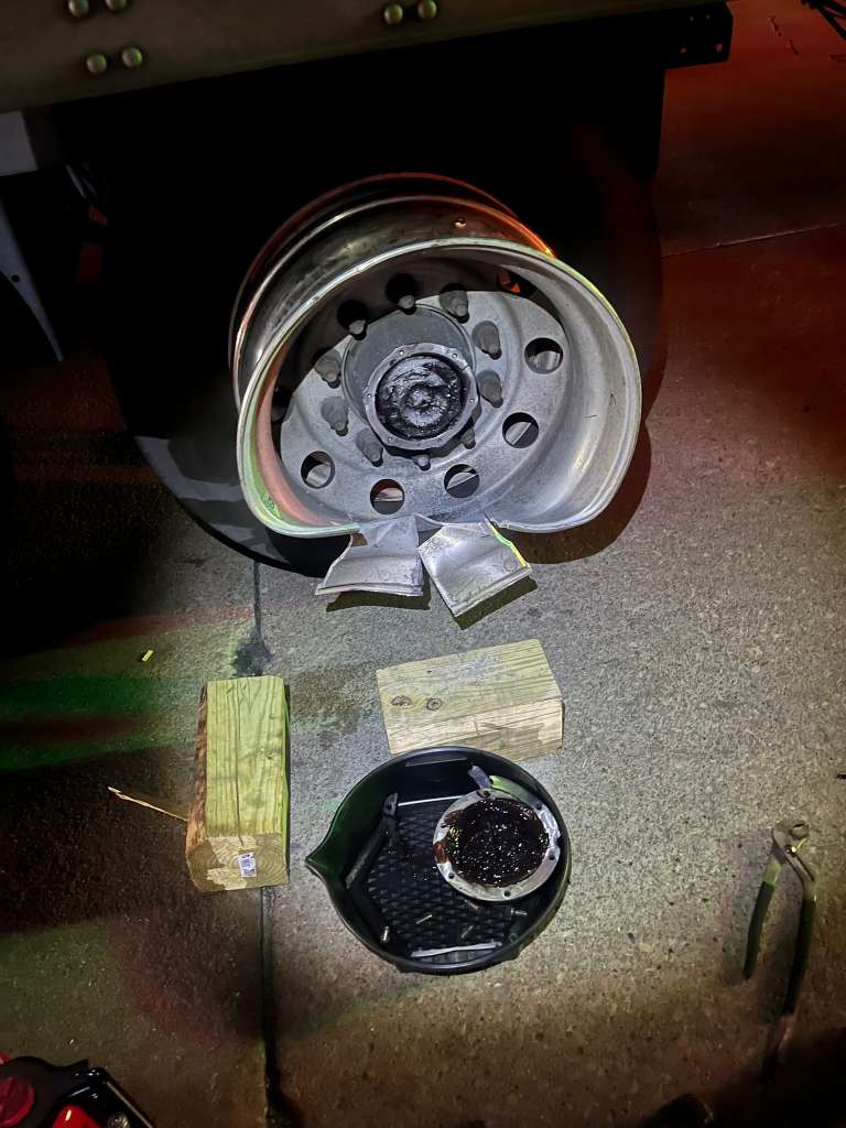 broken-truck-wheel-rim-repair-dayton-ohio