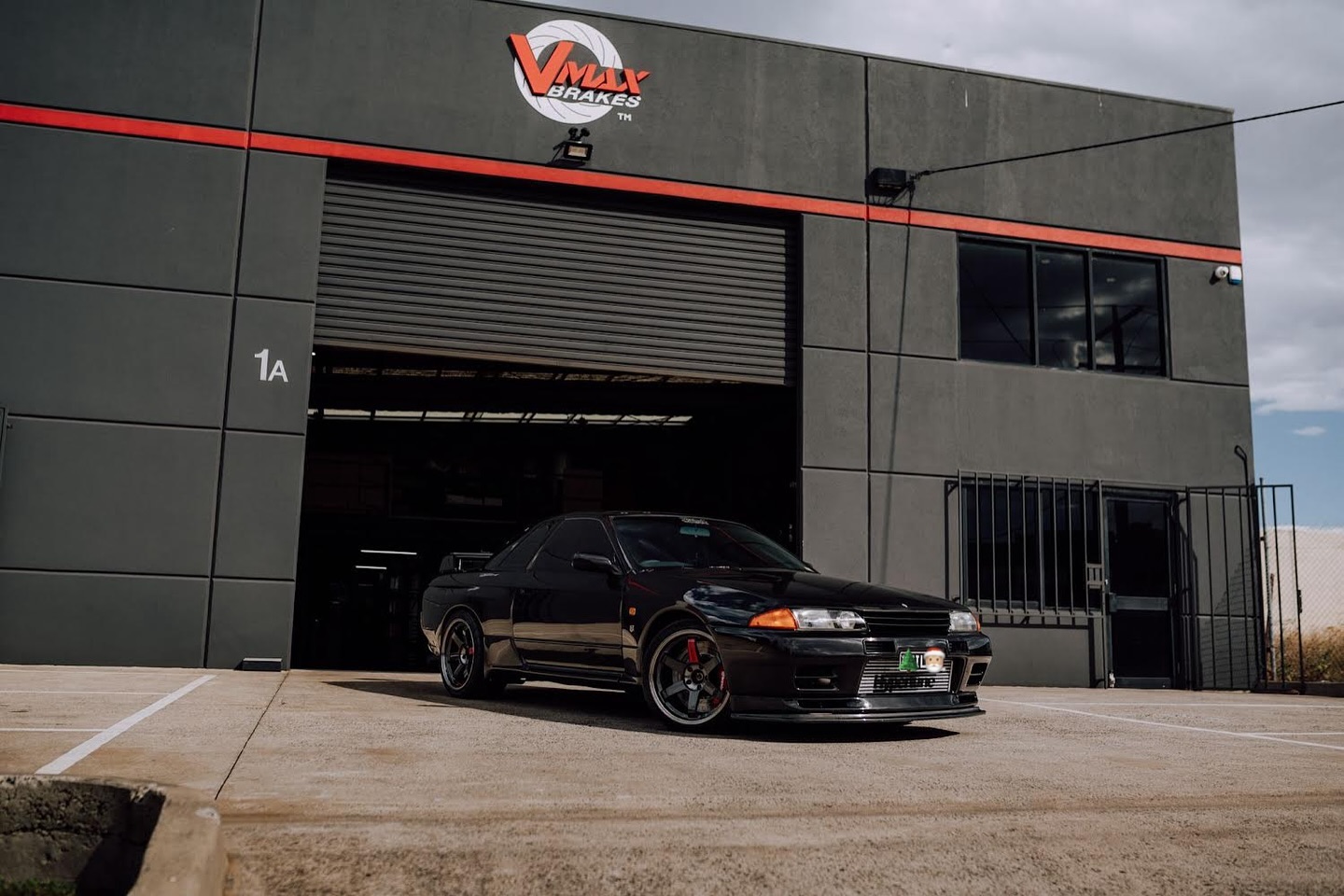 photo-vmax