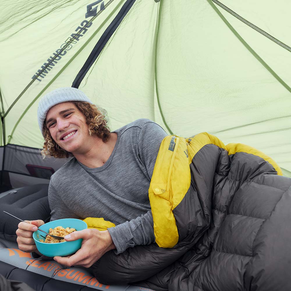 sea-to-summit-spark-down-sleeping-bag-lifestyle-pdp-2-2