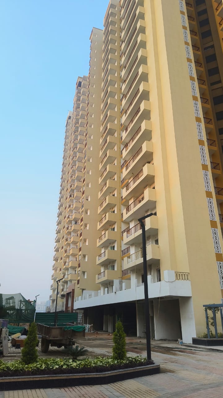 3BHK-Ready-To-Move-In-Greater-Noida-West-1