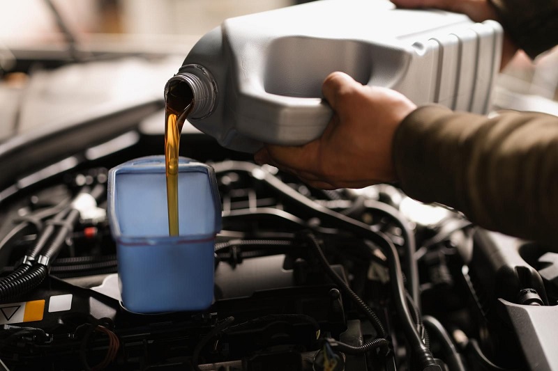 AutoRepairTewksbury-MA-oil-change-tewksbury-ma1-1600h