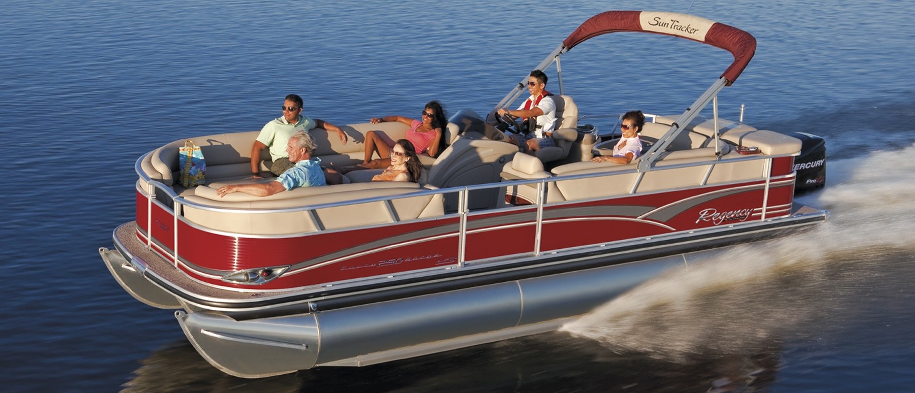 Family-Pontoon-Boat