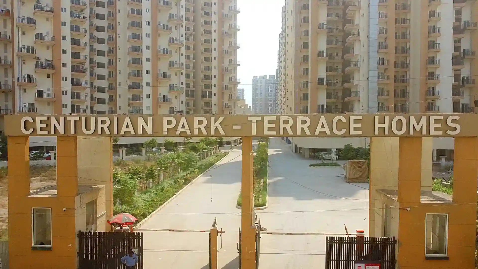amrapali-centurian-park-phase-2-techzone-4-noida-extension