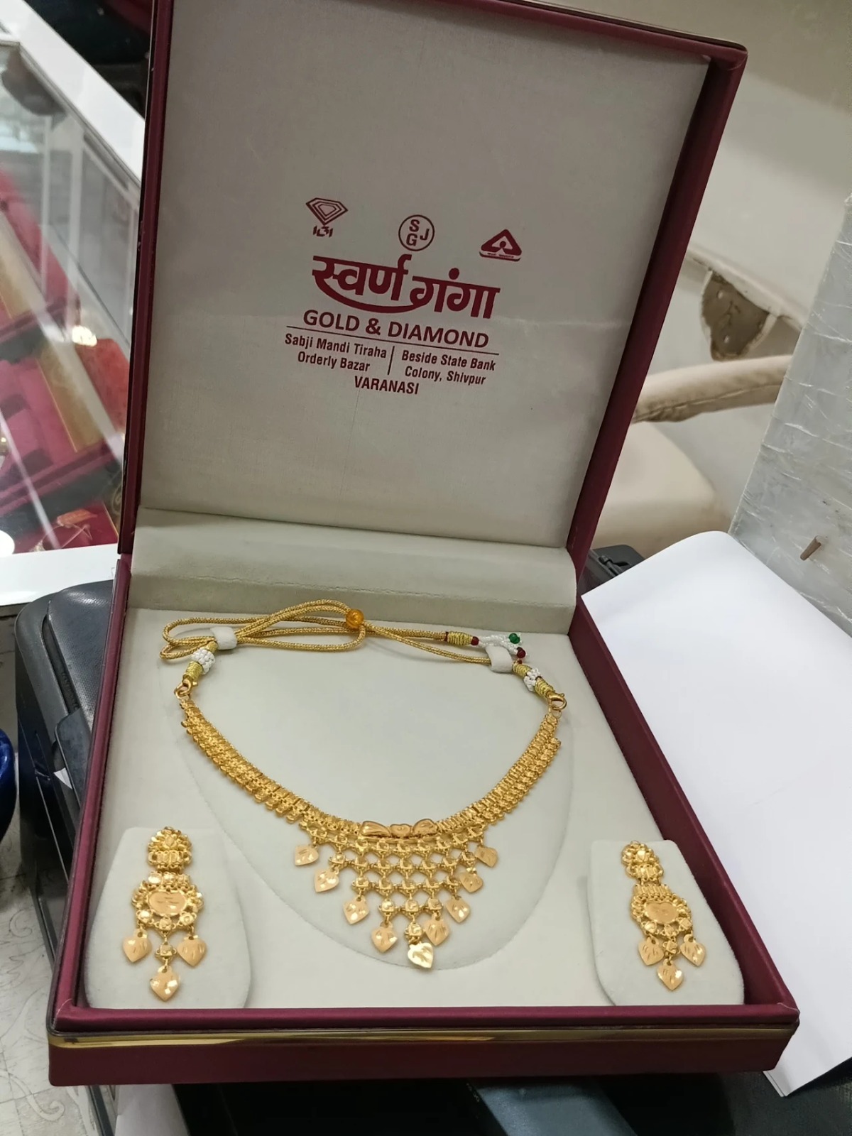 best-gold-jewellery-shop-in-varanasi-4