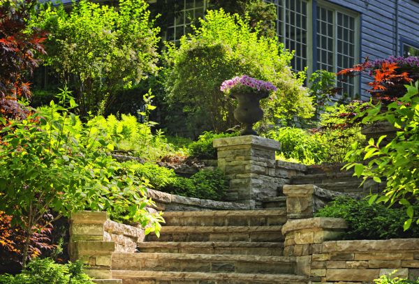garden-and-retaining-wall