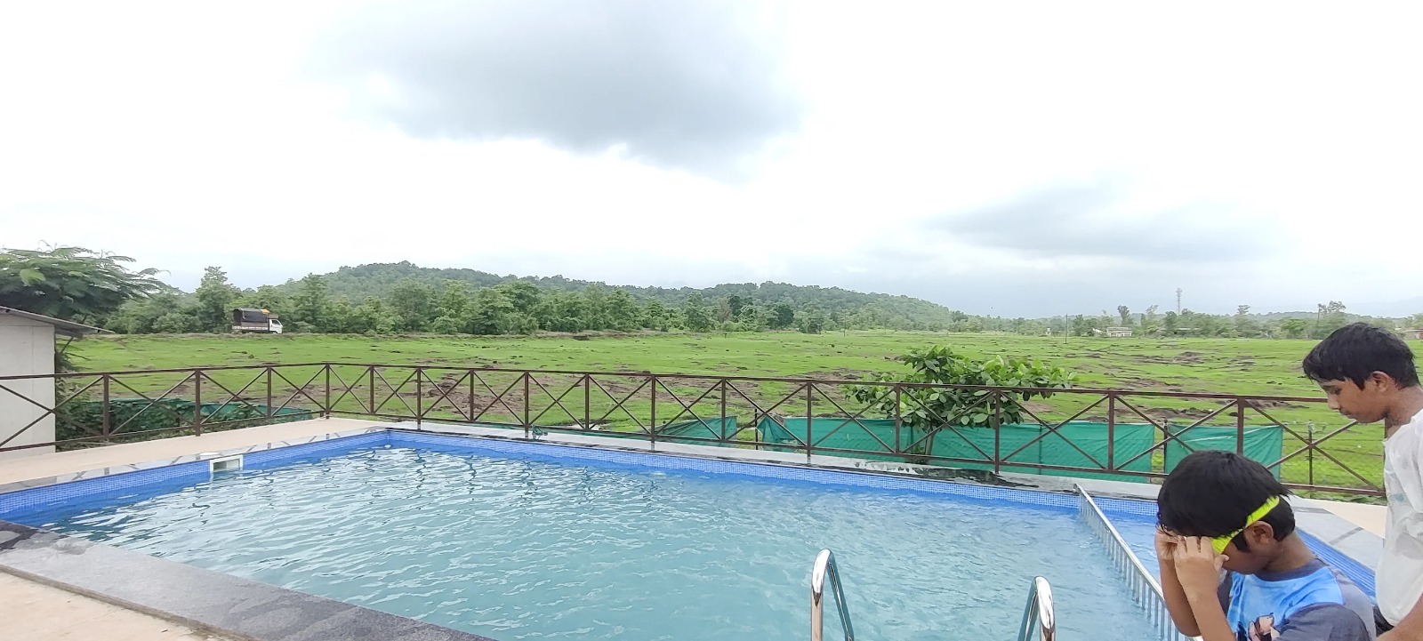 malshej-ghat-resorts-with-swimming-pool-3