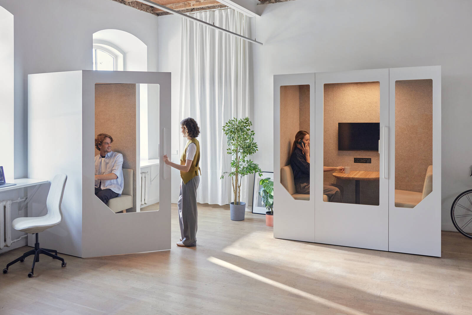 Persy_Booths1403_1-1