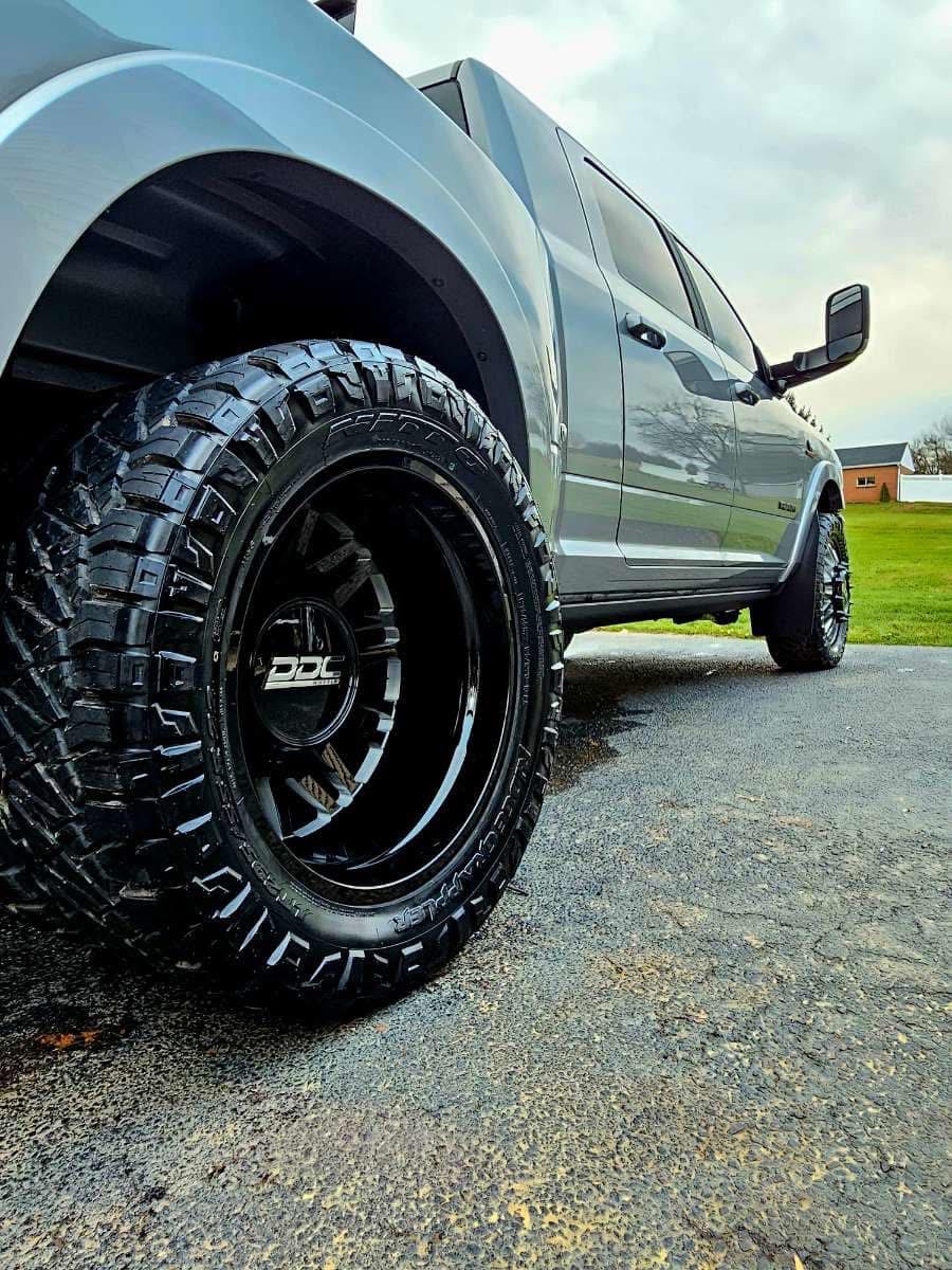 Shelby-Tire-Mahaffey-PA-DDC-Custom-Rim-SideView