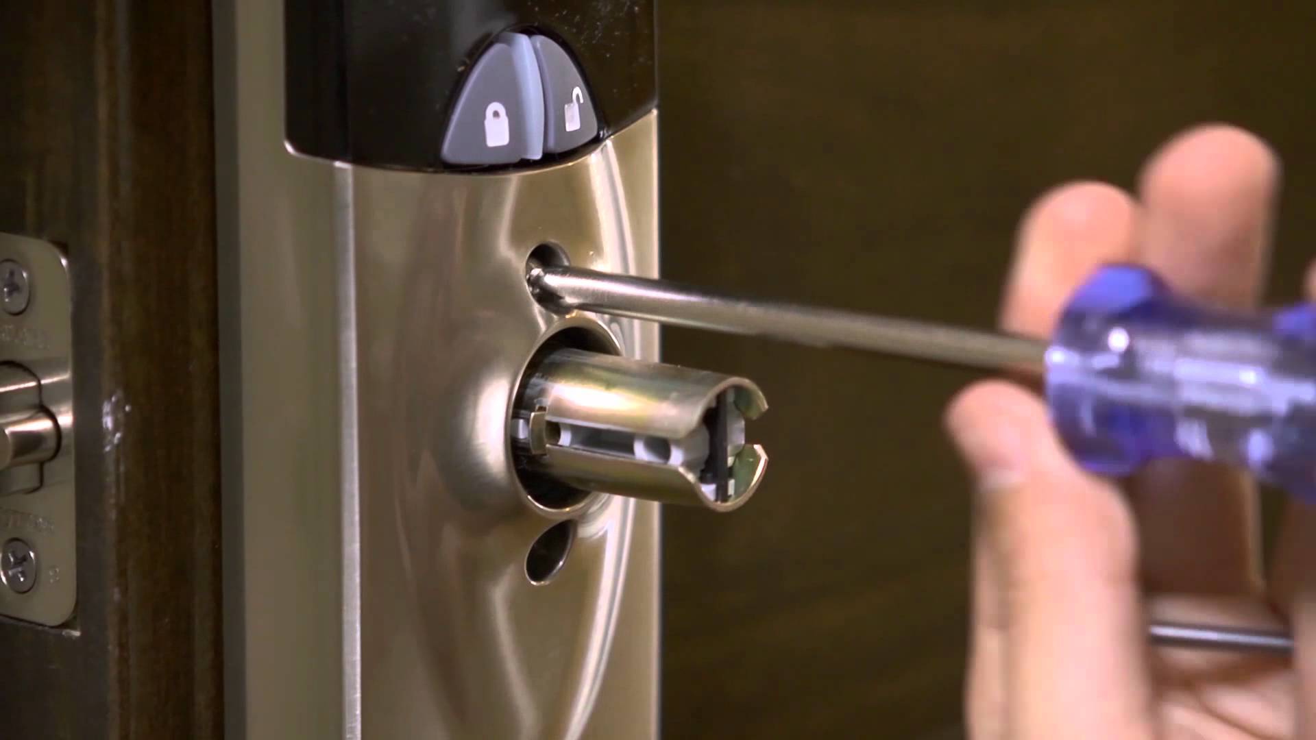 locksmith-install-a-new-lock