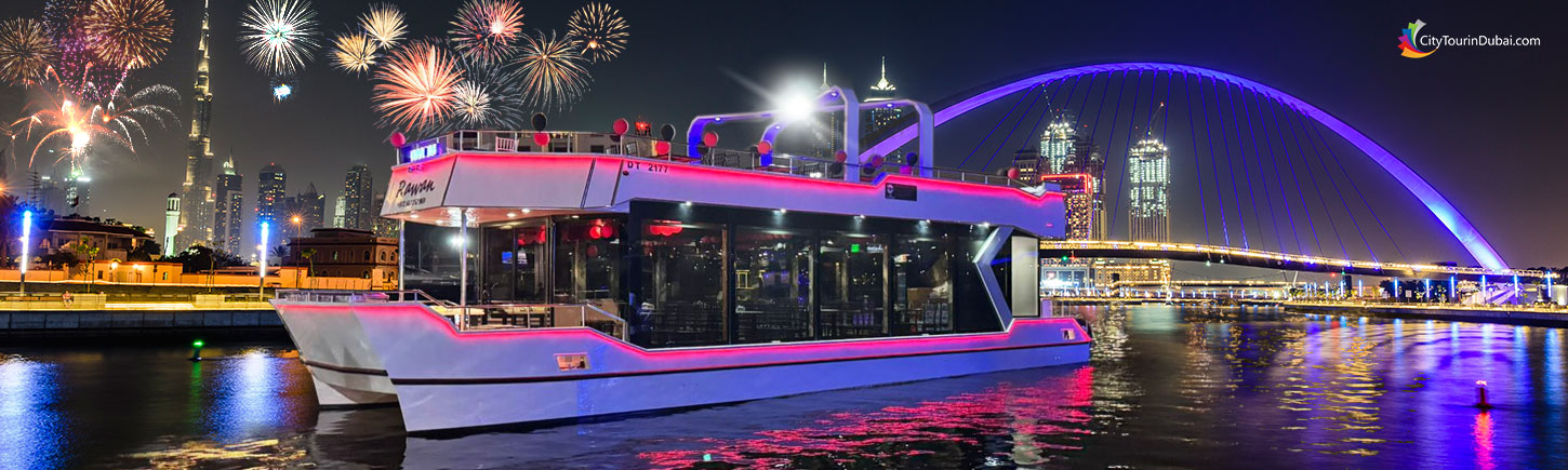 new-year-canal-cruise