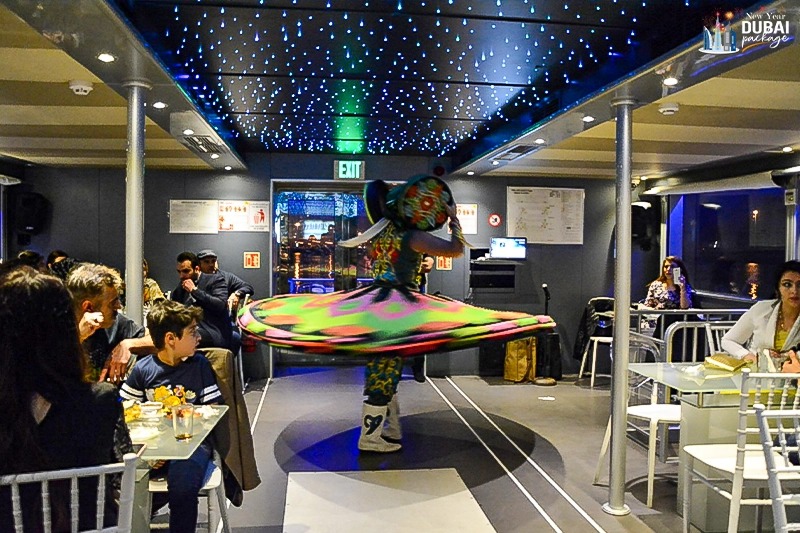 new-year-show-on-catamaran-cruise