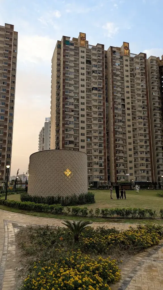 nirala-estate-phase-2-techzone-4-noida-extension-2