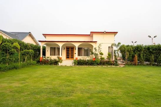 noidafarmhouse