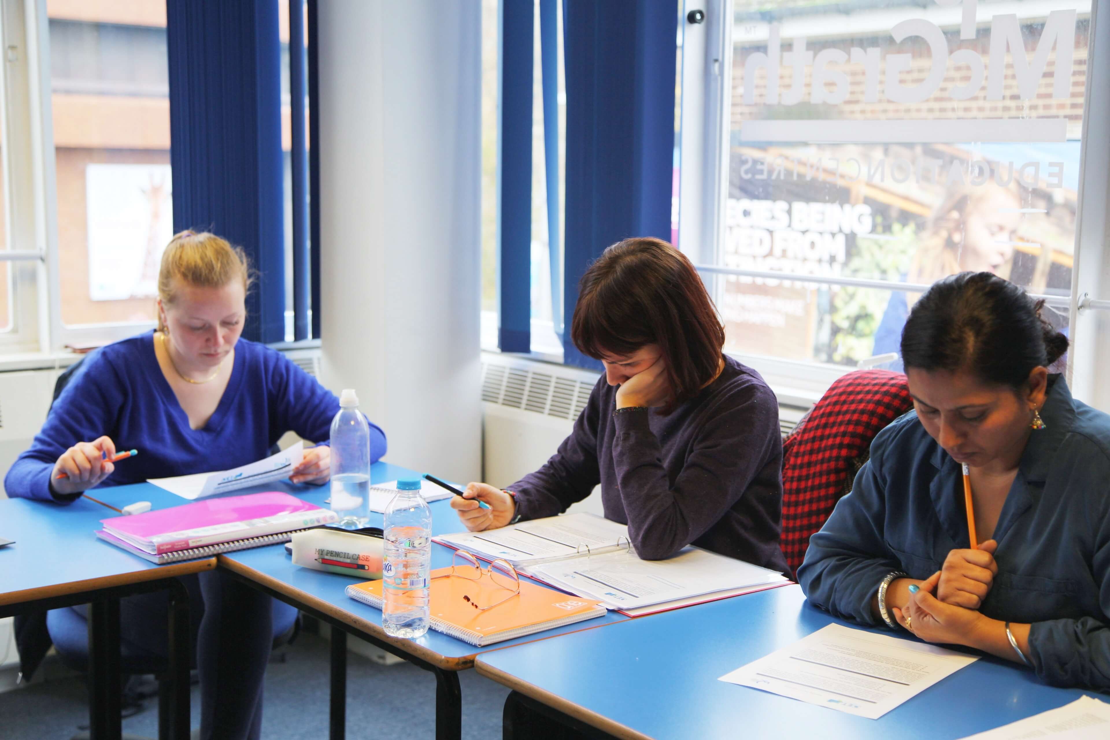 occupational-english-test-oet-classes-west-london-english-school-wles-london-classroom1