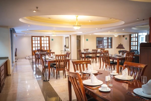 elegant-dining-room-mexico-city-suites-obelisk-1