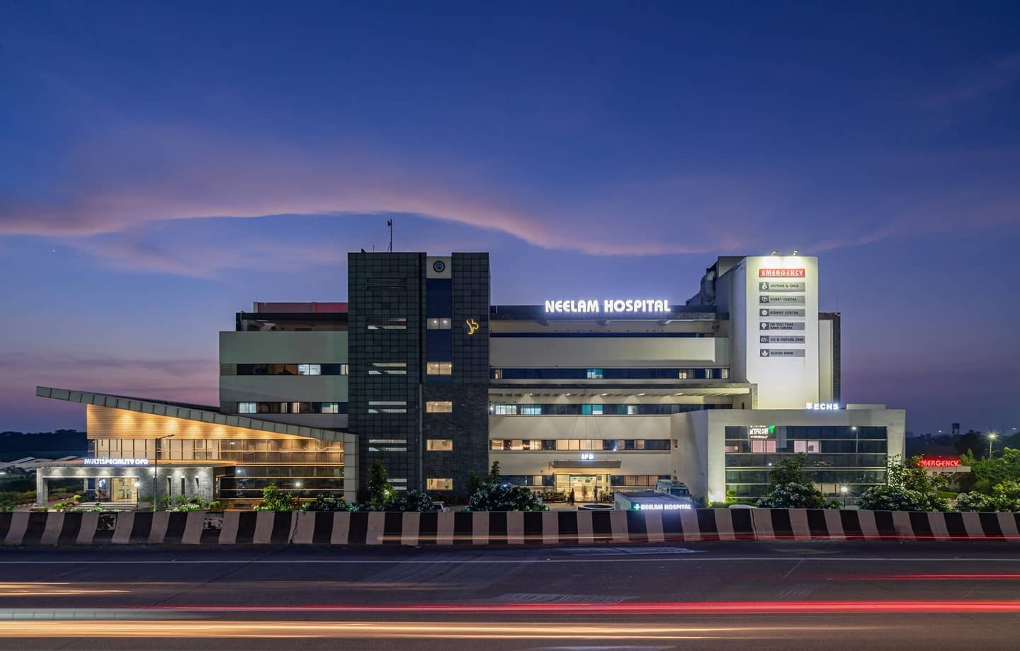neelam-hospital-night-view