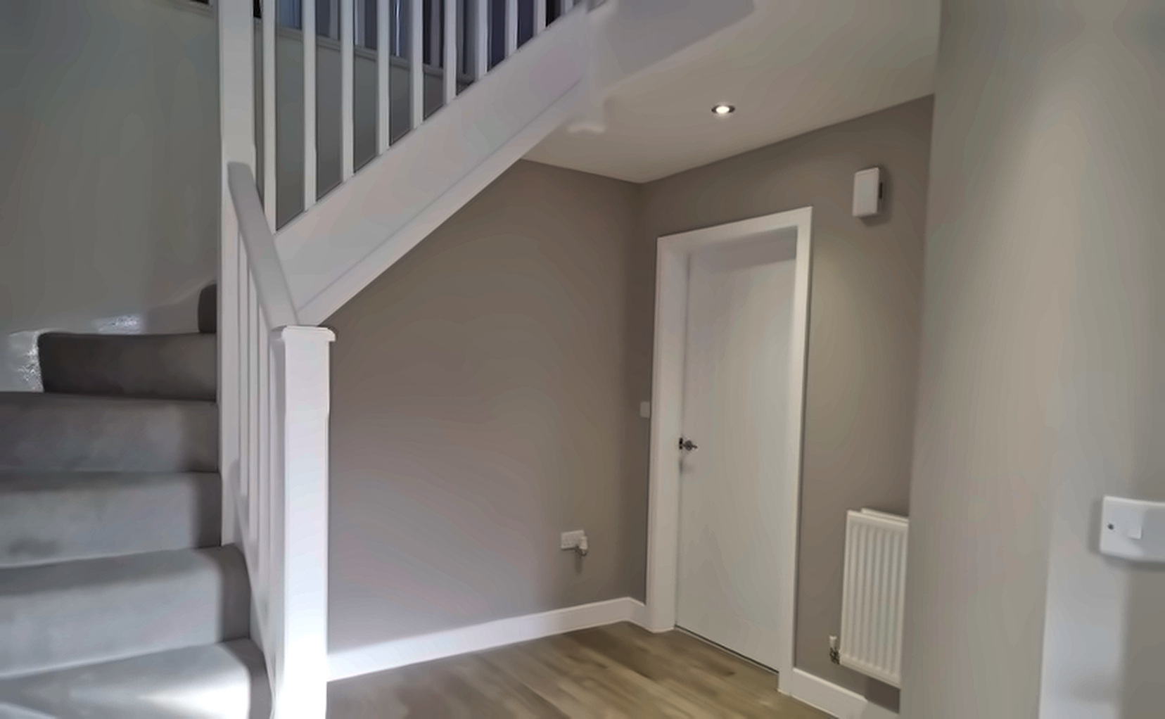 painter-decorator-hallway-after-upper-norwood