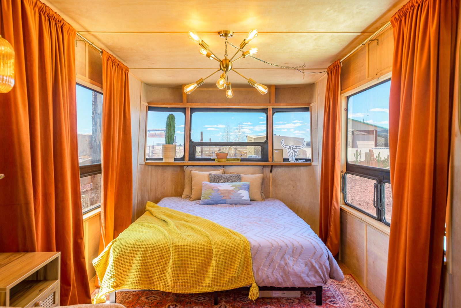 small_airstream_bedroom